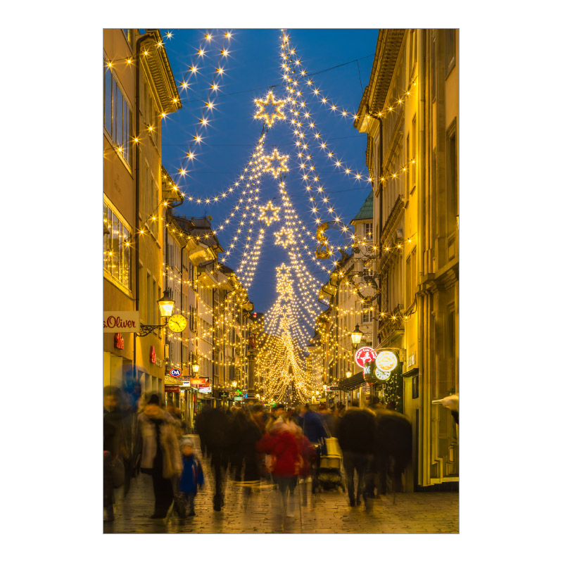 CH-2526 Weihnachtskarte Stadt Winterthur – Weihnachtsbeleuchtung in der Marktgasse, zwischen Unter- und Obertor